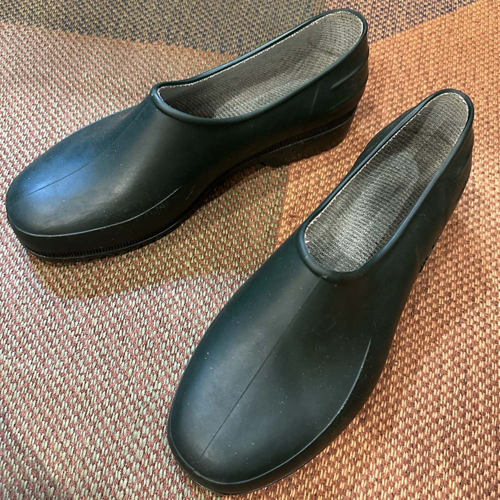 Plasticana French Garden Clogs in Vert size 44